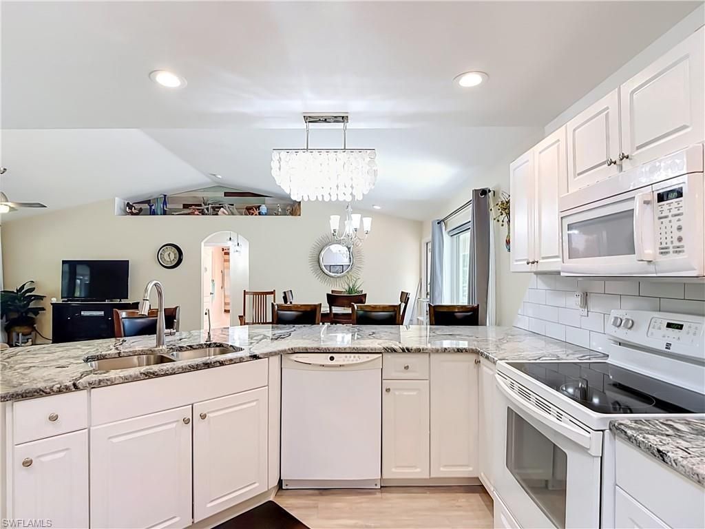 927 Franklin St E, Lehigh Acres, FL 33974 Photo