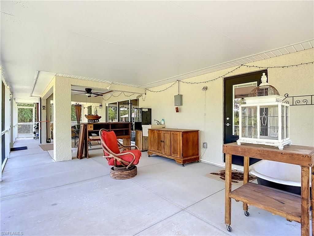 927 Franklin St E, Lehigh Acres, FL 33974 Photo