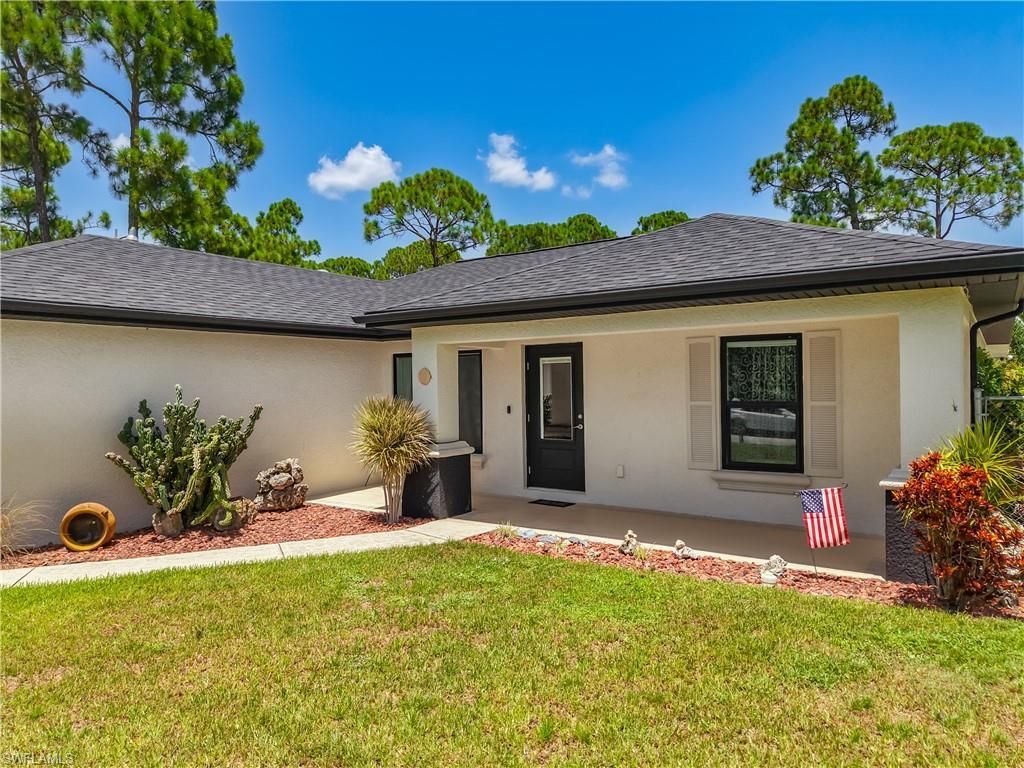 927 Franklin St E, Lehigh Acres, FL 33974 Photo