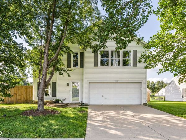19135 Calico Aster Drive, Noblesville, IN 46062