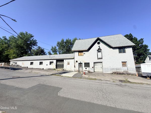 58 Division Street, Gloversville, NY 12078