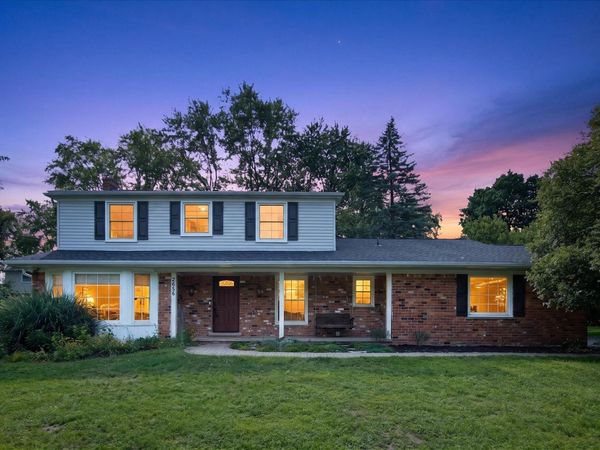 2656 Plumbrook Drive, Bloomfield Hills, MI 48304