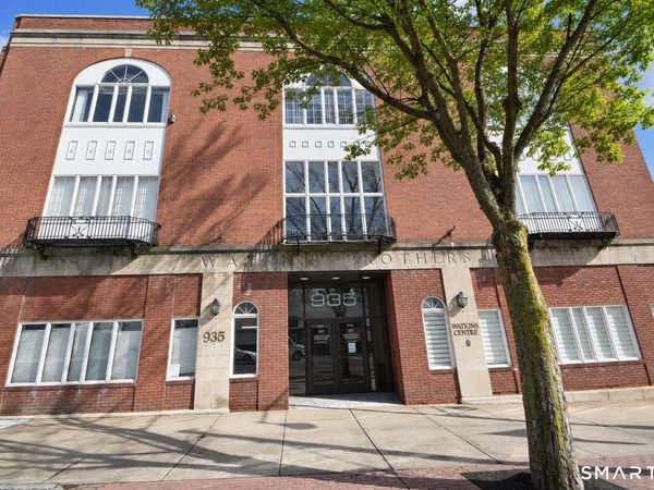 935 Main , Unit D104, Manchester, CT 06040