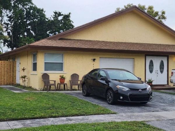 6534 HARBOUR Road, North Lauderdale, FL 33068