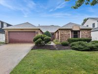 1255 John Drive, Hoffman Estates, IL 60169 primary photo