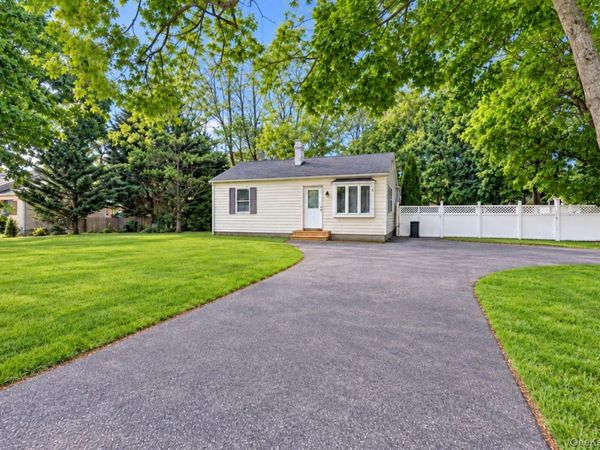 685 Horseblock Road, Brookhaven, NY 11719