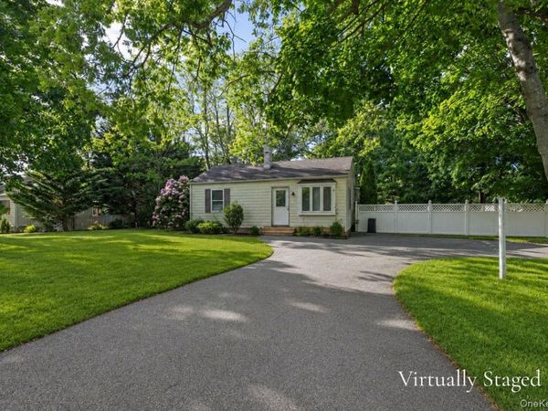 685 Horseblock Road, Brookhaven, NY 11719