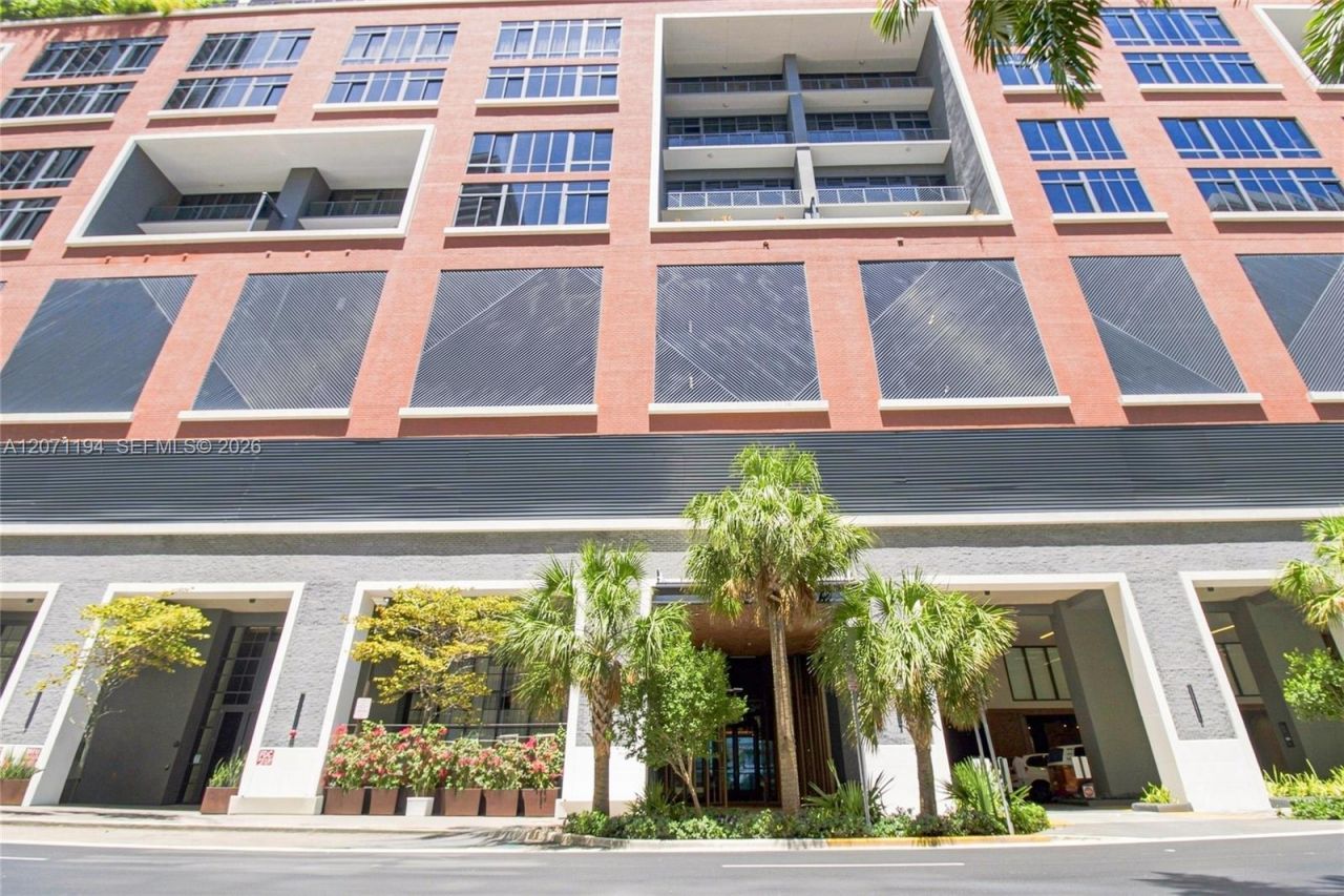 159 NE 6th St, Unit 5102, Miami, FL 33132 Photo