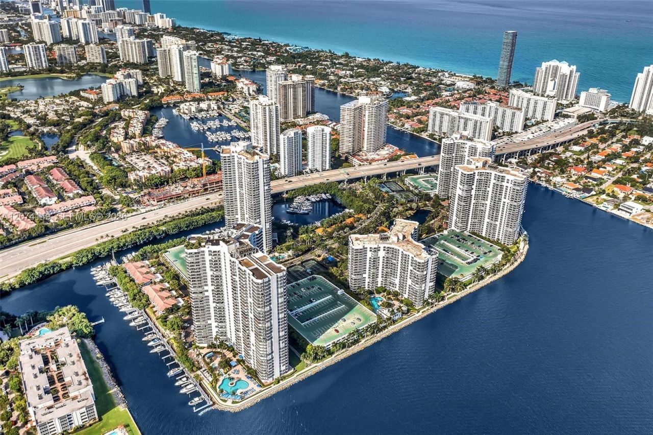 3530 Mystic Pointe Dr , Unit 411, Aventura, FL 33180 Photo