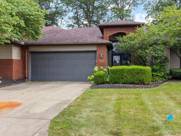 5214 Parkhurst Drive, Sheffield Village, OH 44054