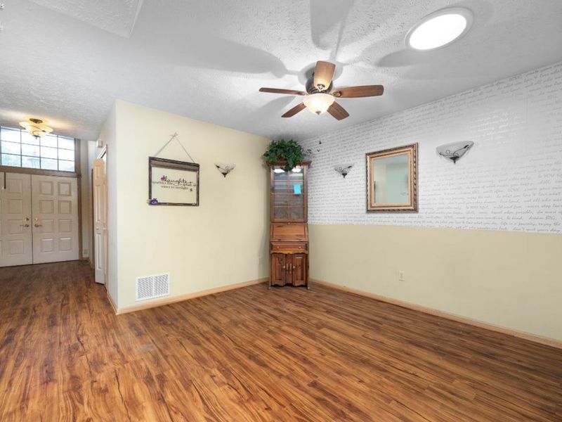 5214 Parkhurst Drive, Sheffield Village, OH 44054 Photo 10
