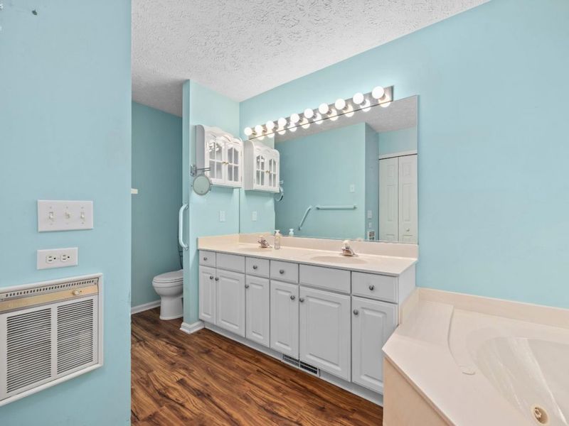 5214 Parkhurst Drive, Sheffield Village, OH 44054 Photo 25