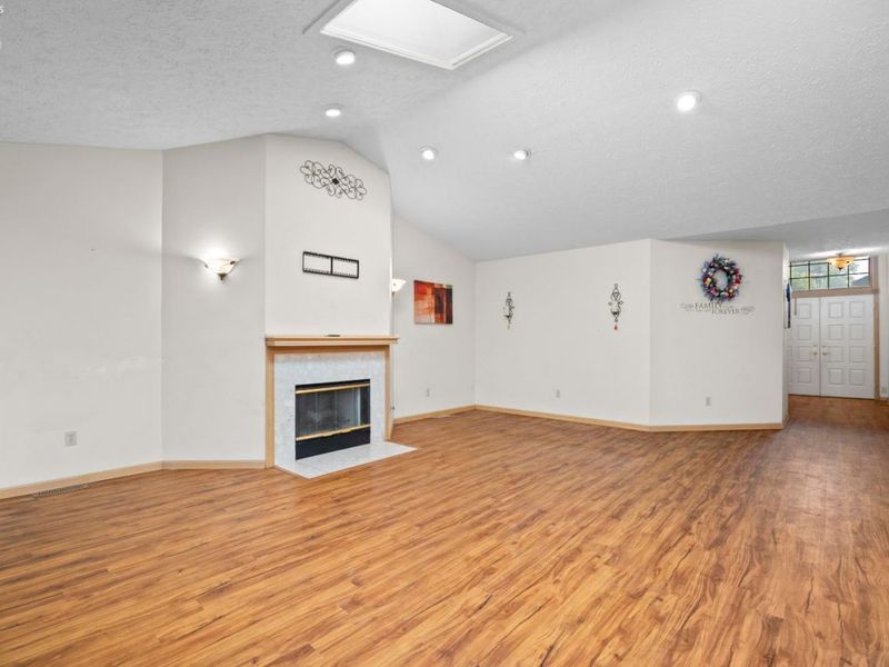 5214 Parkhurst Drive, Sheffield Village, OH 44054 Photo 4