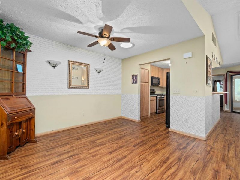 5214 Parkhurst Drive, Sheffield Village, OH 44054 Photo 7