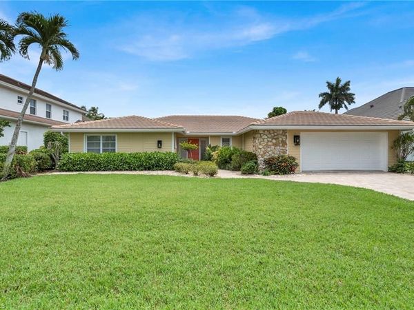 656 Binnacle DR , NAPLES, FL 34103
