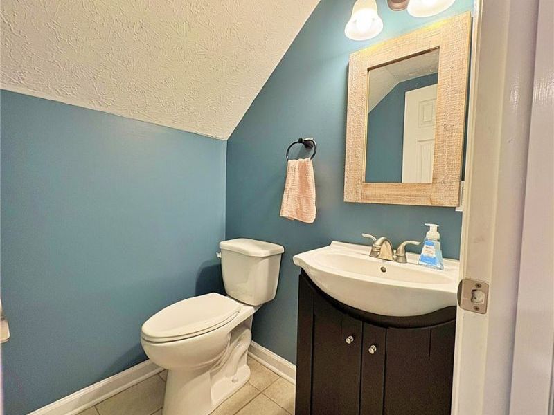 873 W Shore Boulevard, Sheffield Lake, OH 44054 Photo 17