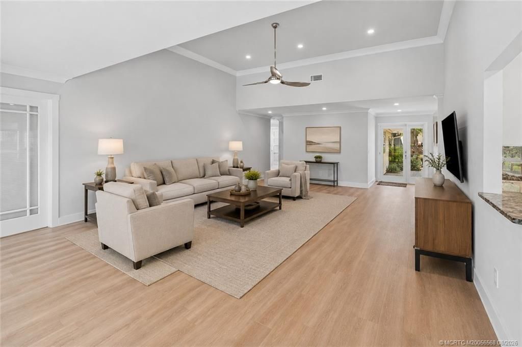 5203 SE Club Way, Stuart, FL 34997 Photo