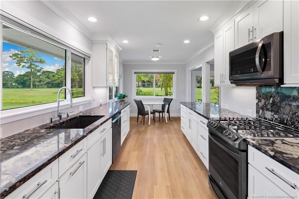 5203 SE Club Way, Stuart, FL 34997 Photo