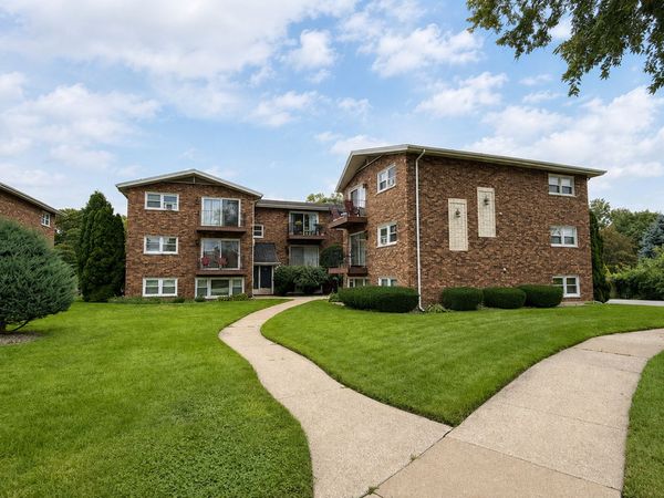 5629 6th Avenue , Unit 1B, Countryside, IL 60525