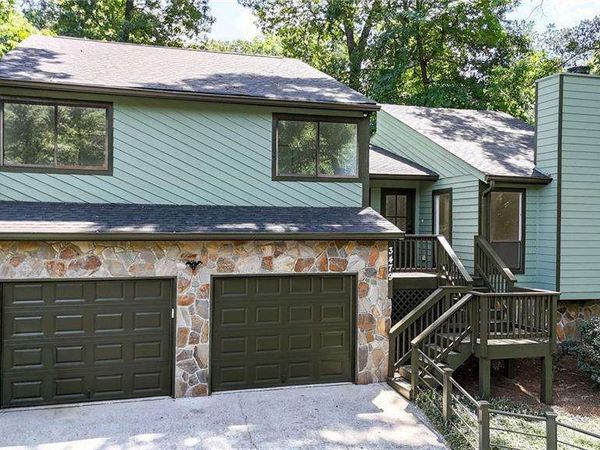 3479 Vinings North Trail SE, Smyrna, GA 30080