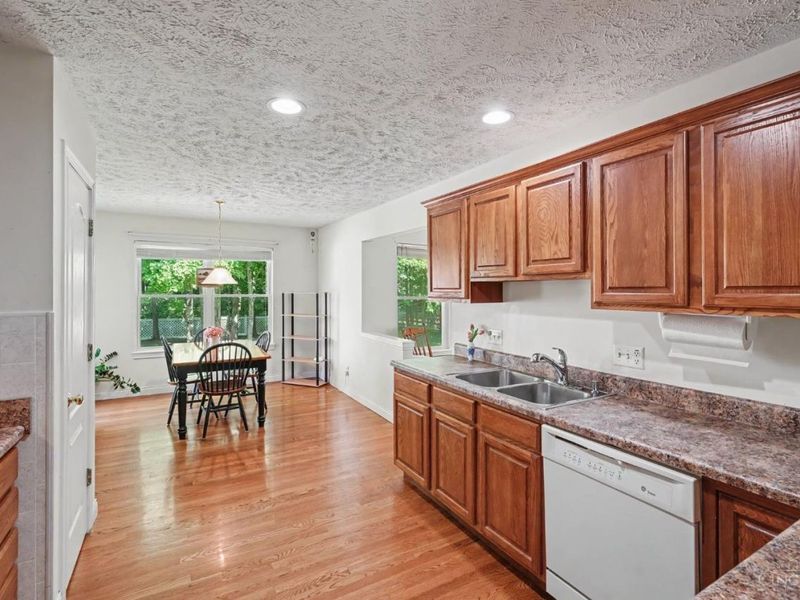 3476 Winter Holly Drive, Amelia, OH 45102 Photo 8