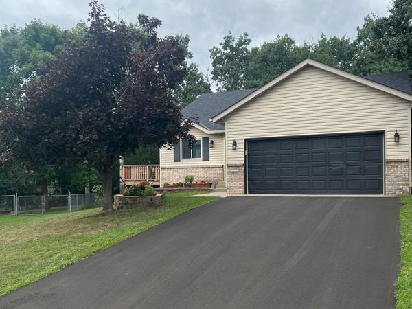 1102 Summit Way, Sauk Rapids, MN 56379
