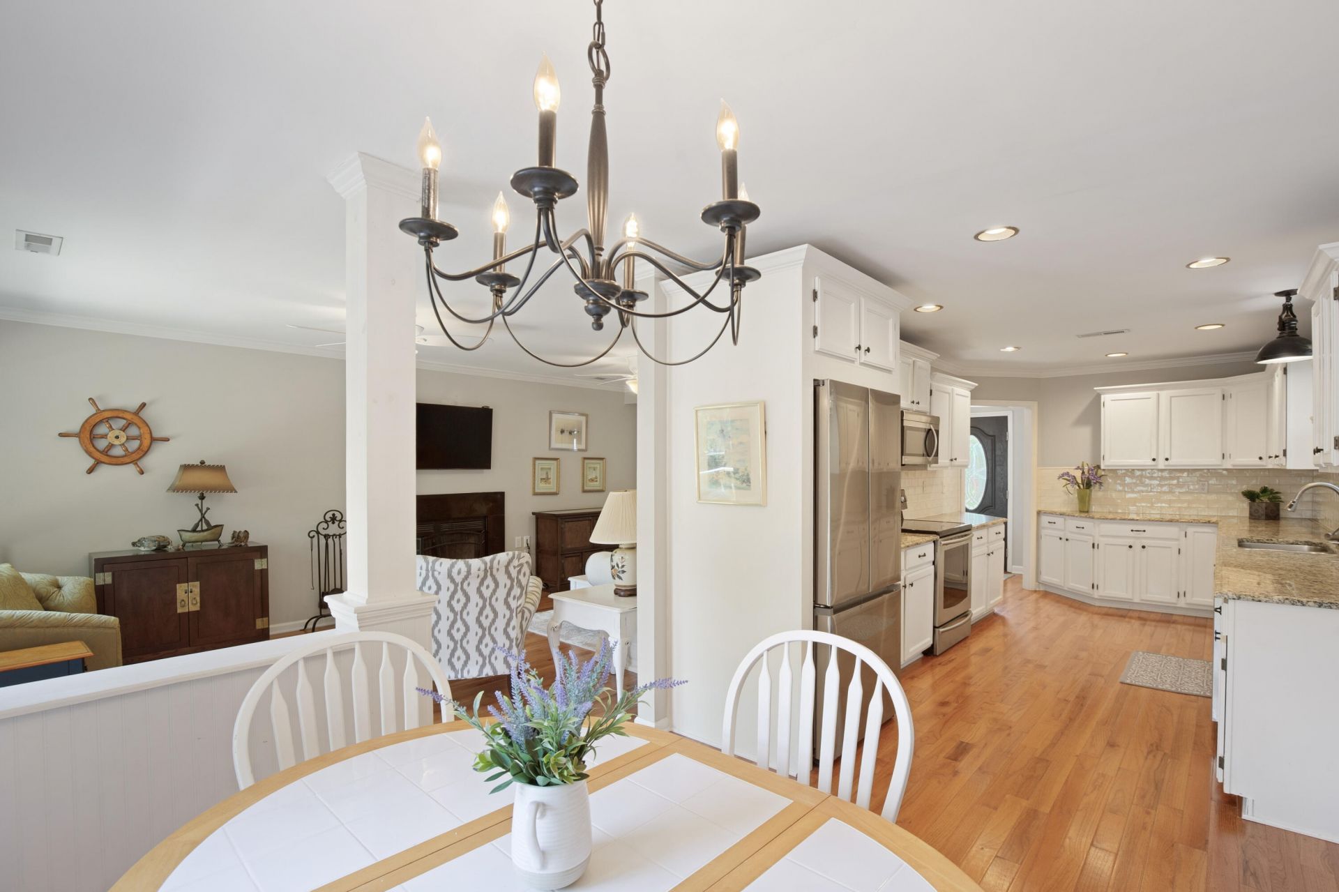812 Harbor Place Drive Photo 12