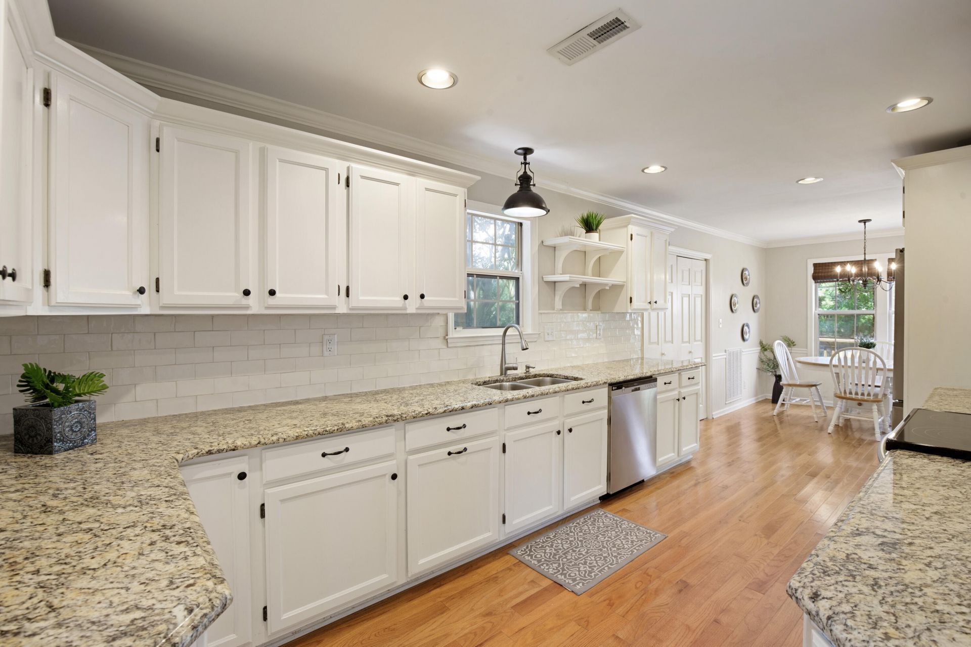 812 Harbor Place Drive Photo 14