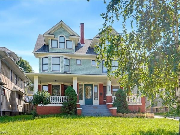 1463 E 105th Street , Cleveland, OH 44106