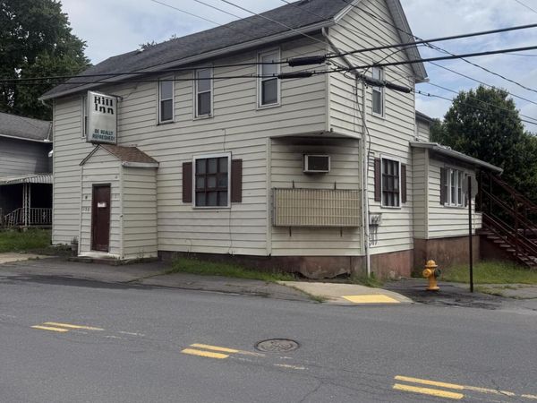 138 Center Street , Dupont, PA 18641