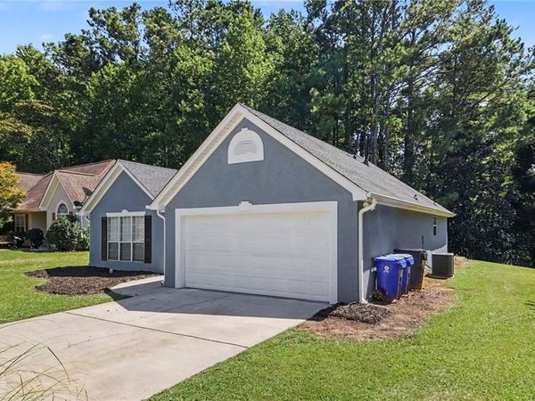 140 Cannon Drive, Fayetteville, GA 30214