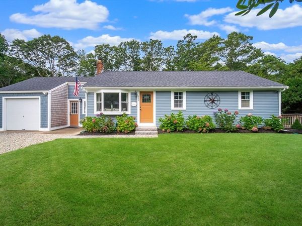 945 Santuit Newtown Rd, Barnstable, MA 02648