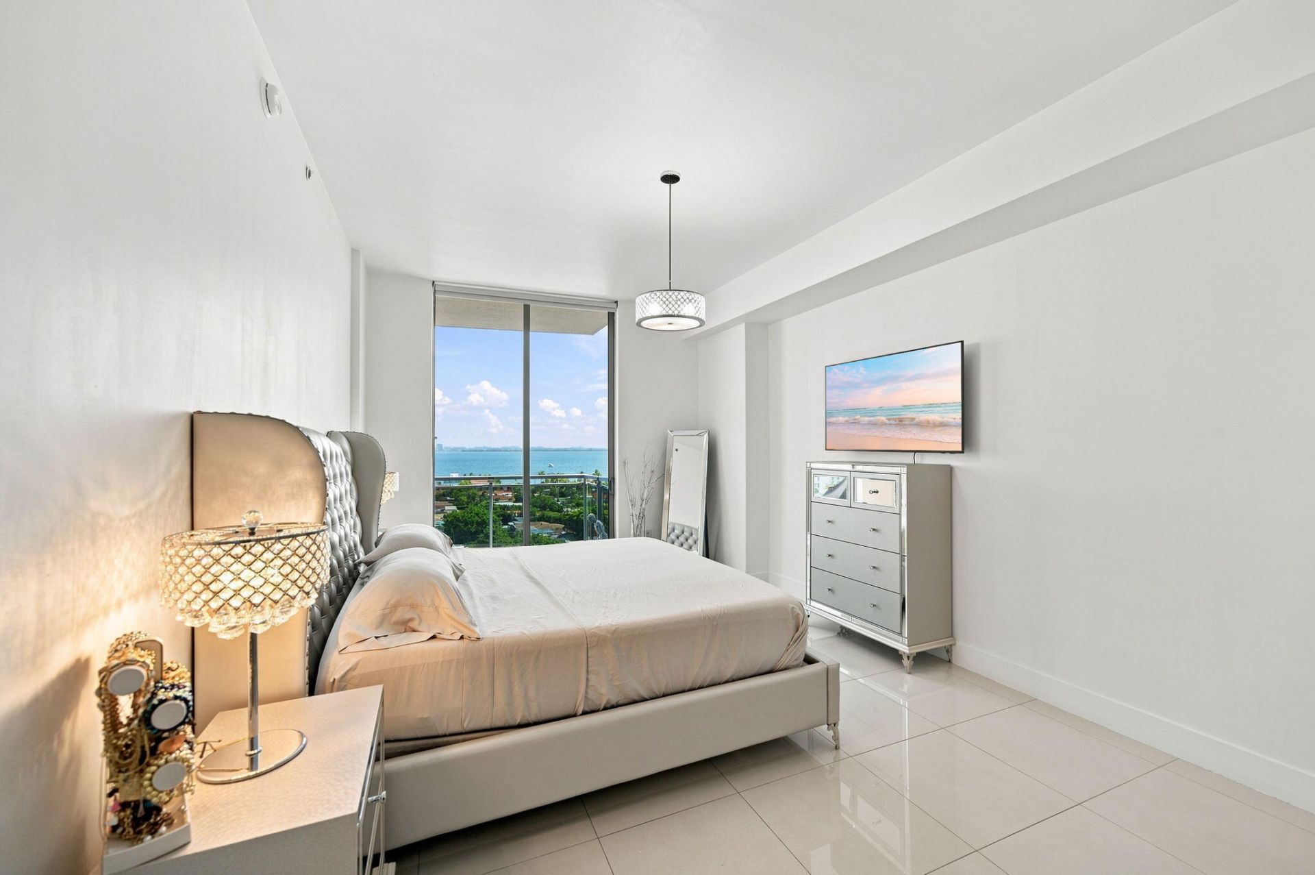 7901 Hispanola Avenue, Unit 1008, North Bay Village, FL 33141 Photo