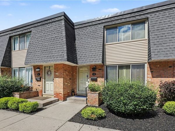20 Penn Lane , Penfield, NY 14625