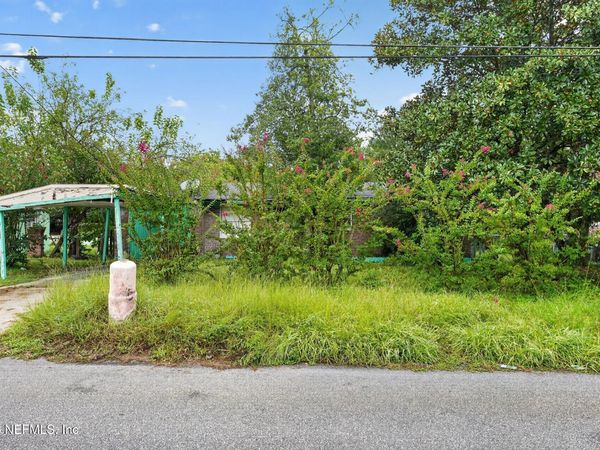 4915 CHIVALRY Drive, Jacksonville, FL 32208