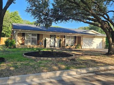 5660 Conlin Drive, Fort Worth, TX 76134