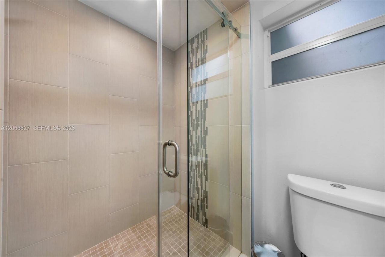 817 SW 12th St , Fort Lauderdale, FL 33315 Photo