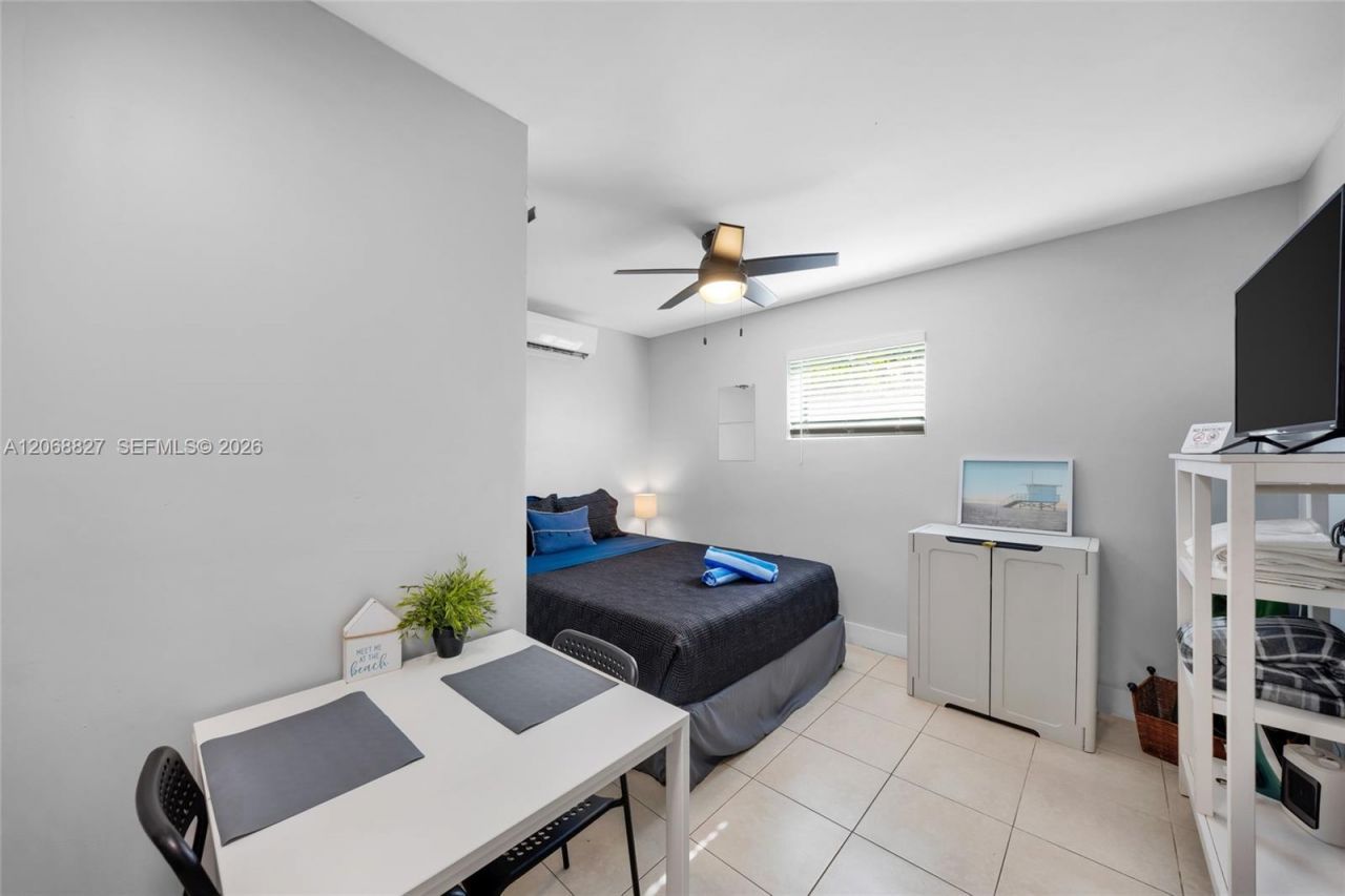 817 SW 12th St , Fort Lauderdale, FL 33315 Photo