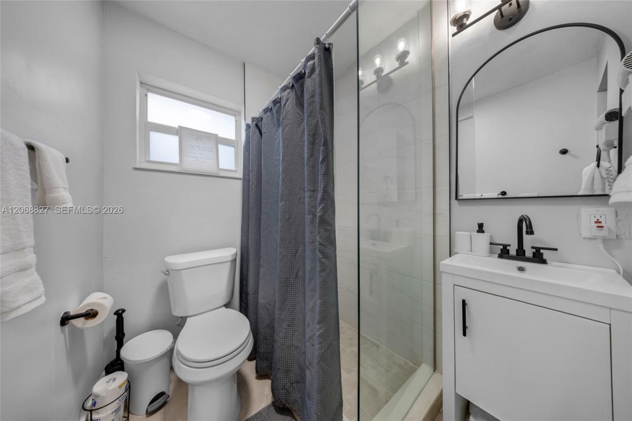 817 SW 12th St , Fort Lauderdale, FL 33315 Photo
