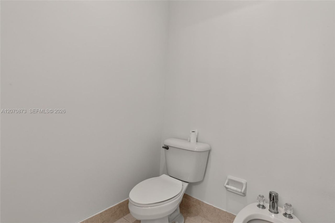 14946 SW 9th Way , Miami, FL 33194 Photo