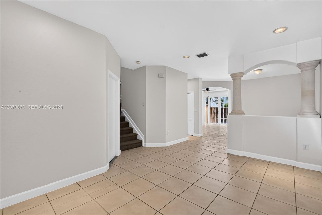 14946 SW 9th Way , Miami, FL 33194 Photo