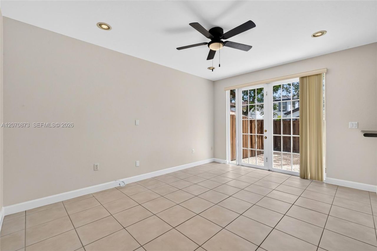14946 SW 9th Way , Miami, FL 33194 Photo