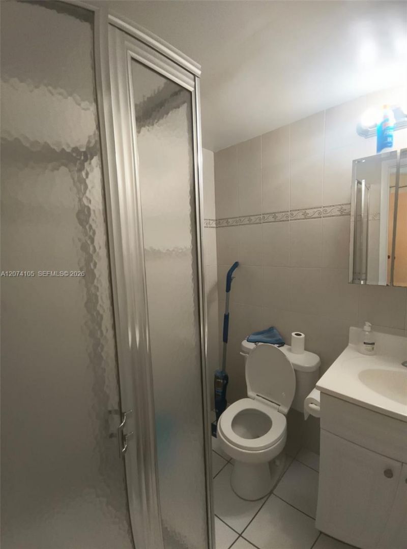 201 178th Dr , Unit 326, Sunny Isles Beach, FL 33160 Photo