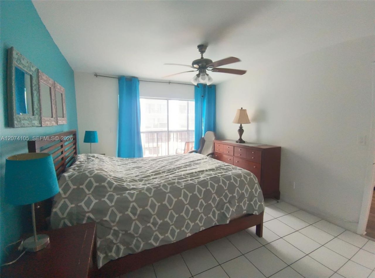 201 178th Dr , Unit 326, Sunny Isles Beach, FL 33160 Photo