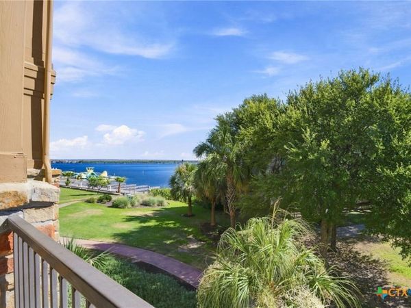 96 Island Drive, Unit 12, Horseshoe Bay, TX 78657
