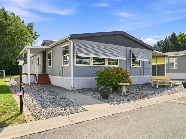 304 S Conklin Rd, Spokane Valley, WA 99037