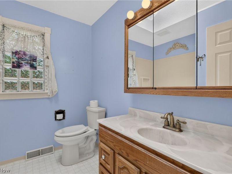 1164 Edgecliff Drive , Bedford, OH 44146 Photo 25