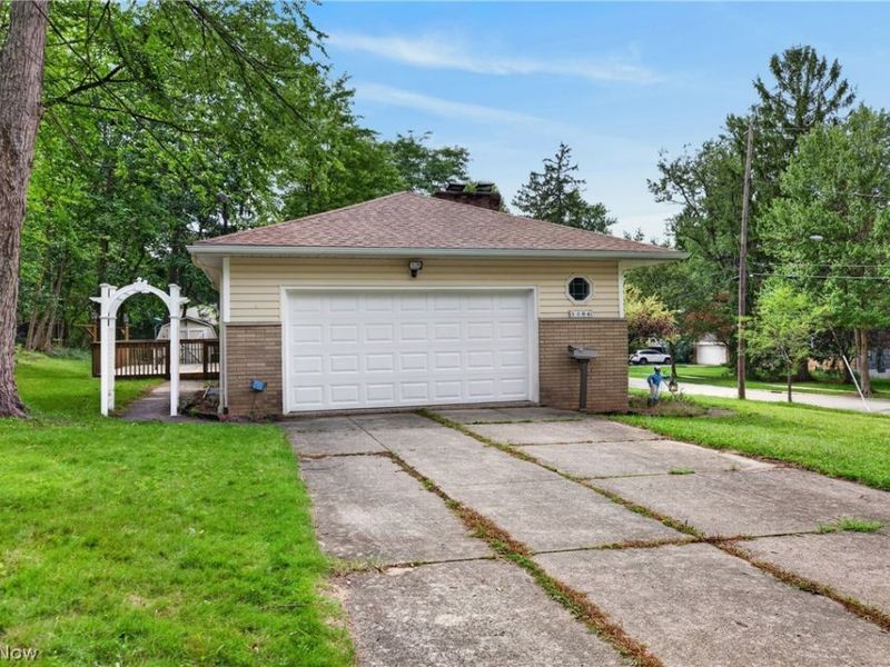 1164 Edgecliff Drive , Bedford, OH 44146 Photo 45