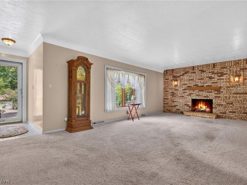 1164 Edgecliff Drive , Bedford, OH 44146 Photo 5