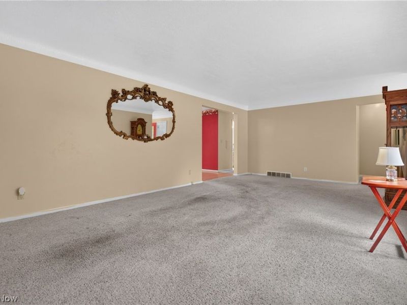 1164 Edgecliff Drive , Bedford, OH 44146 Photo 7